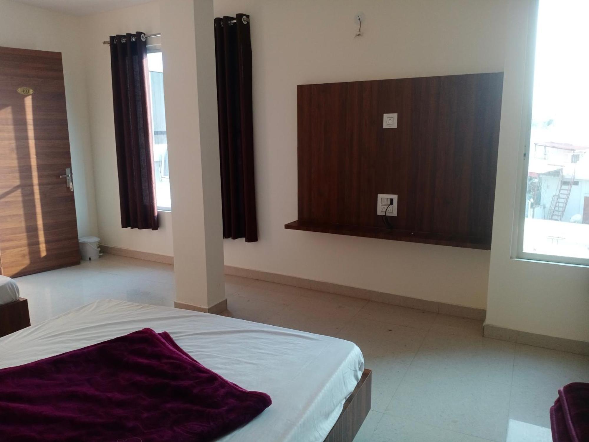 Hotel Soham Palace Ujjain Zewnętrze zdjęcie